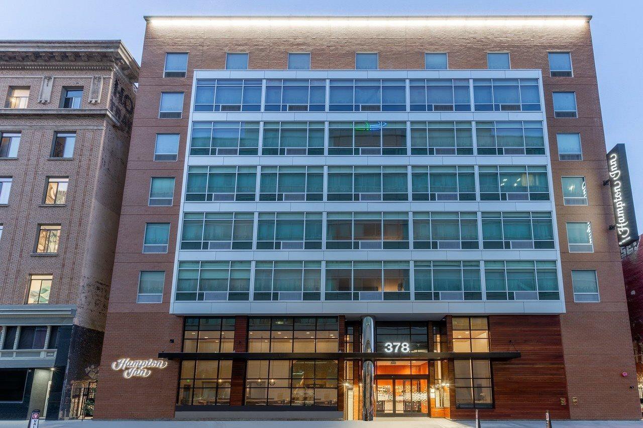 Hampton Inn Oakland Downtown-City Center Exterior photo